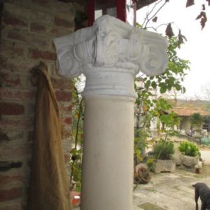 Colonna con Base e Capitello