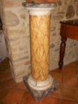 Colonna Gialla in Legno Laccato