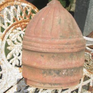 Terminale  per  colmo  Particolare  in  terracotta