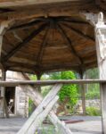 Antico Gazebo in Legno Originale.