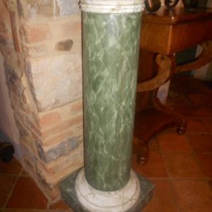 Colonna in Legno Laccata Verde