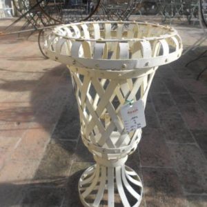 Vaso in Ferro Intrecciato