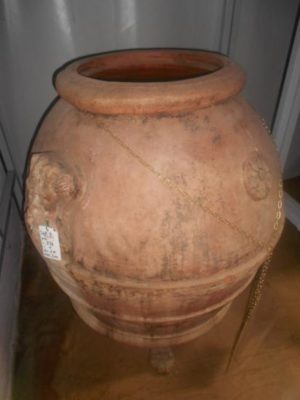 Orcio in Terracotta Antico con Manici a Mascherone, Periodo Metà  800