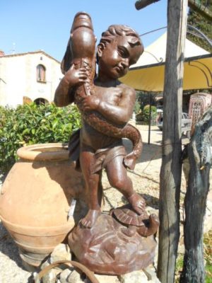 Putto in Ghisa con Pesce