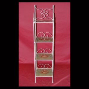 Etagere con Rose