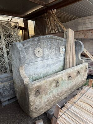 Fontana in Pietra Leccese - Abbeveratoio