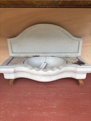 Lavandino in marmo intarsiato con alzata