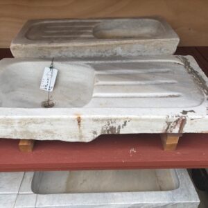 Acquaio in Marmo con Scolapiatti