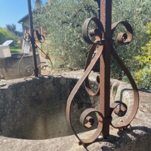 Pozzo in Pietra con base e Ferro