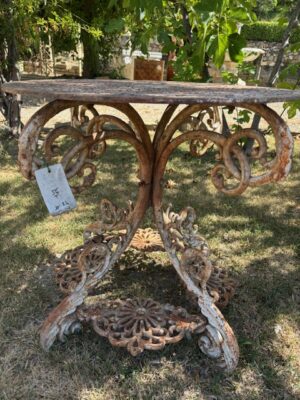 Tavolo in Ghisa
