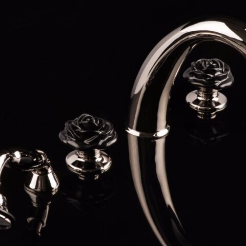 Batteria bordo vasca