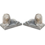 Coppia di Leoni a Terra in Pietra