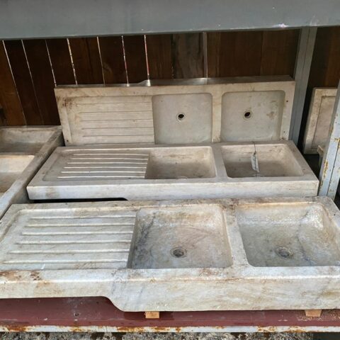 Acquaio in Marmo a Doppia Buca