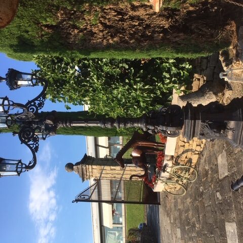 Lampione gigante in ghisa nero