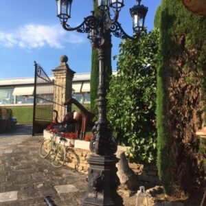 Lampione gigante in ghisa nero