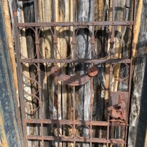 Cancello con passaggio pedonale e colonne