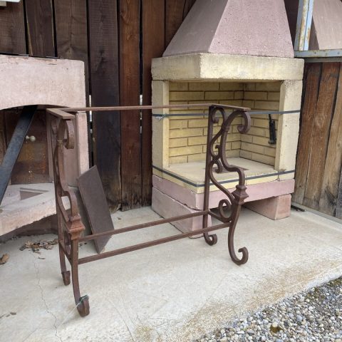 Basi in ferro battuto per lavabo