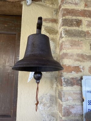 Campana Heidi a muro