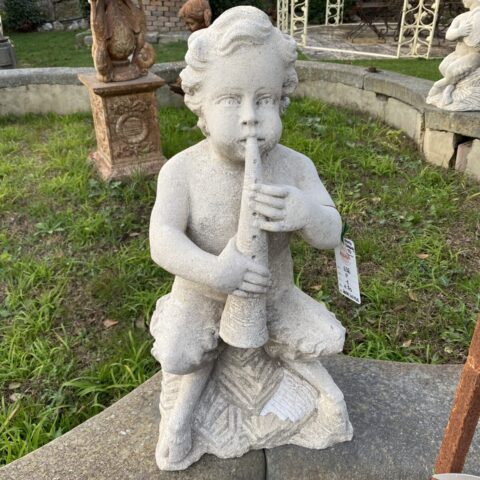 Putto in Pietra con Clarinetto