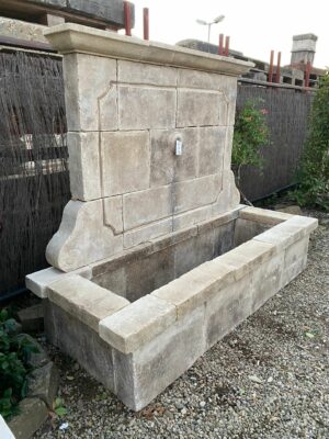 Fontana in Pietra da Muro La Fonte