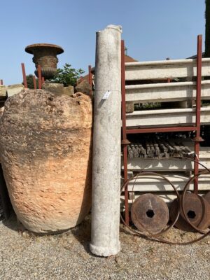 Colonna in Pietra Chiara di Recupero