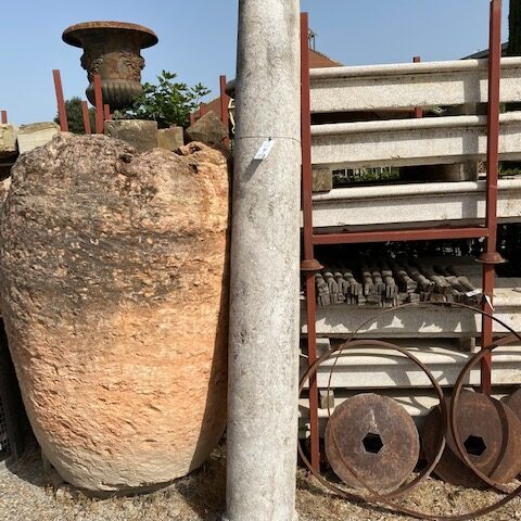 Colonna in Pietra Chiara di Recupero