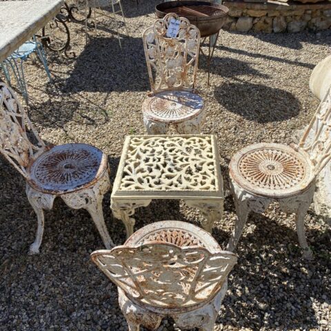 Sedie in Ghisa