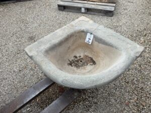 Vasca in Pietra Serena Angolare