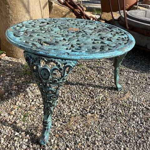 Tavolino in Ghisa Verde