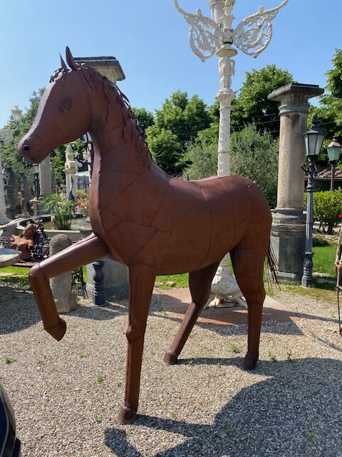 Cavallo in Ferro Gigante