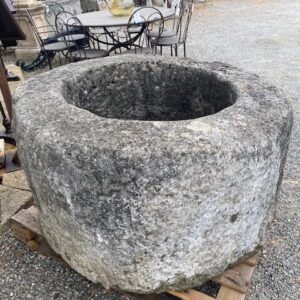 Pozzo Antico in Pietra