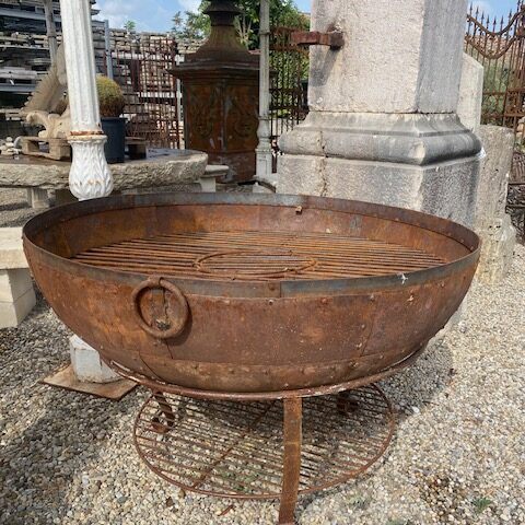 Bracieri in Ferro con base e griglia