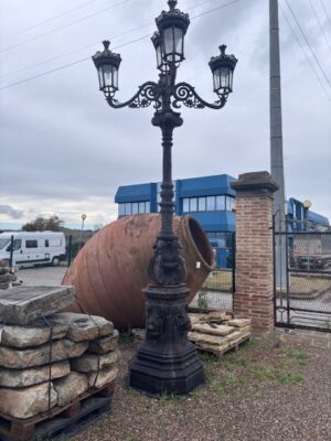 Coppia di Lampioni Giganti
