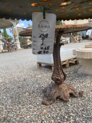 Tavolo in Ghisa