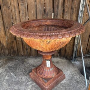 Vaso in Ghisa Centro Fontana