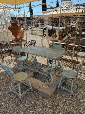 Set Tavolo con Quattro Sedie