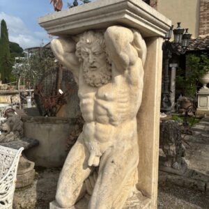 Coppia di Statue in Pietra