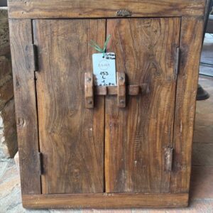 Finestrella in Legno con Specchio