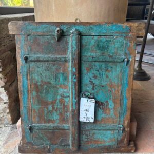 Finestrella in Legno con Specchio