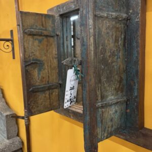 finestrella specchio