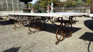 Piano Gigante in Travertino Capanni con Base in Ferro