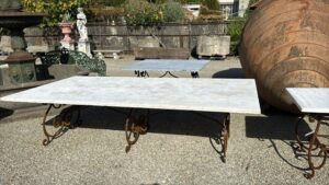 Piano Gigante in Travertino Capanni con Base in Ferro