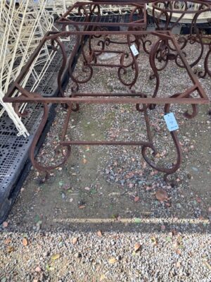 Base in Ferro Quadrata