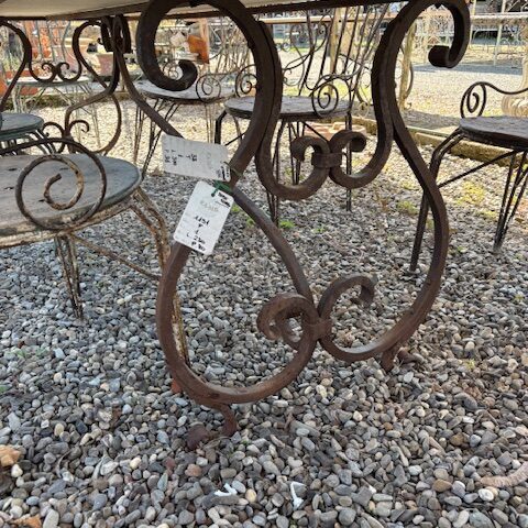 Base in Ferro Battuto