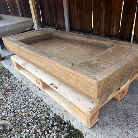 acquaio in pietra arenaria