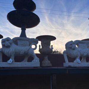 Coppia di Leoni in Marmo