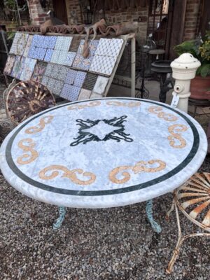 Piano Tavolo in Marmo con Intarsi