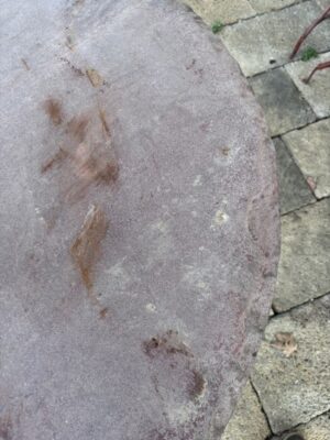 Tavolo Completo Piano in Pietra e Base in Ferro Battuto