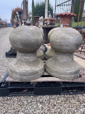 Coppia di Finali in Pietra