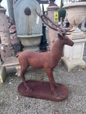 Cervo in Ghisa Dritto